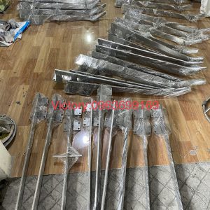 Trụ lan can - cầu thang kính 2