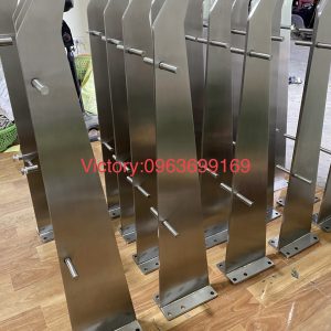 Trụ lan can - cầu thang kính 12