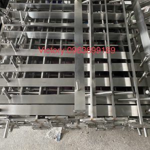 Trụ lan can - cầu thang kính 31